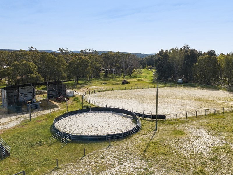 263 Refractory Road, Bakers Hill WA 6562