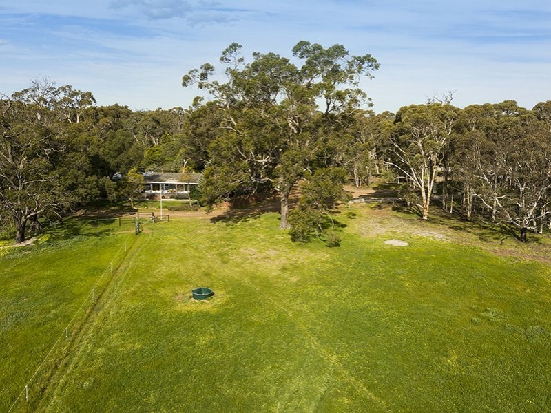 263 Refractory Road, Bakers Hill WA 6562