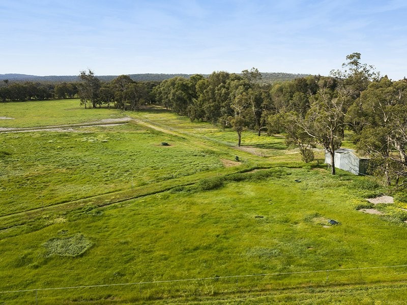 263 Refractory Road, Bakers Hill WA 6562