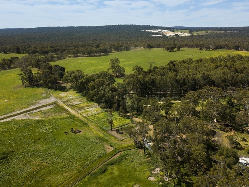 263 Refractory Road, Bakers Hill WA 6562