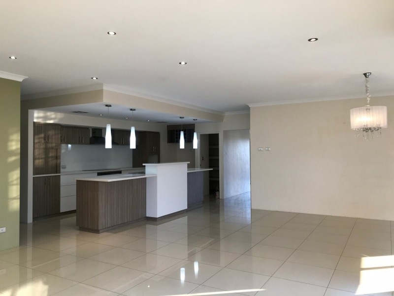 75 Tomah Road, Wattle Grove WA 6107