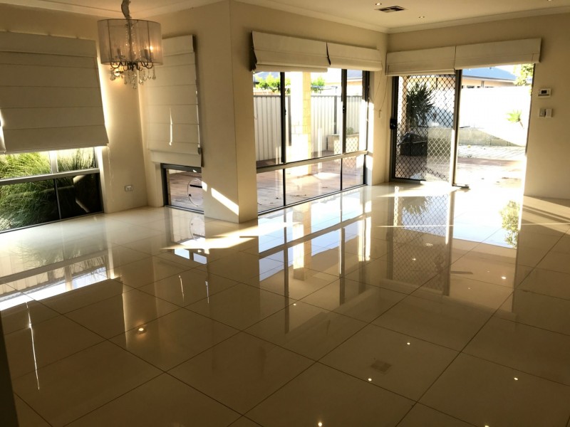 75 Tomah Road, Wattle Grove WA 6107