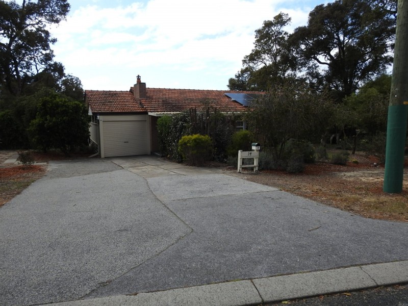 14 Kalbarri Street, Lesmurdie WA 6076