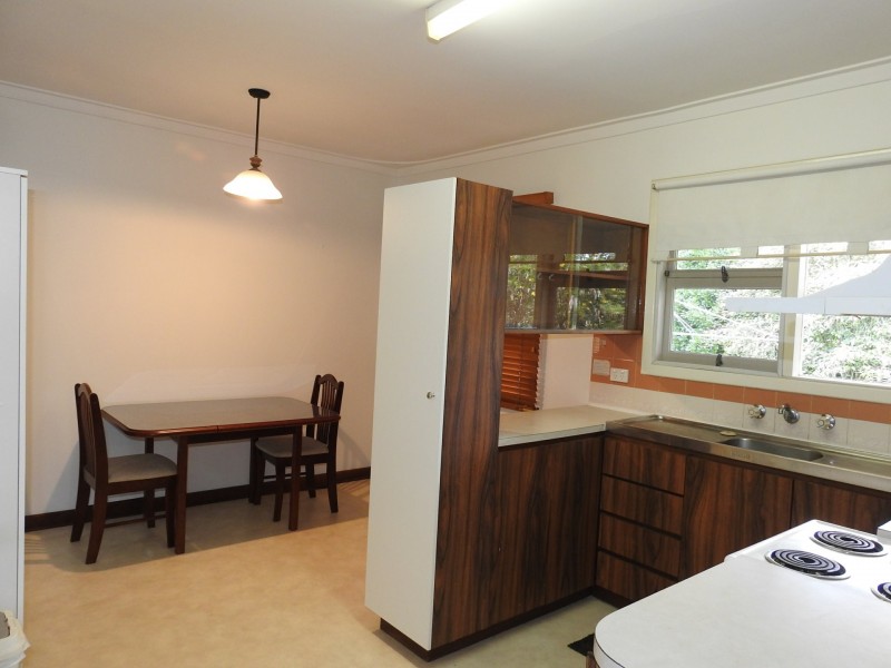 14 Kalbarri Street, Lesmurdie WA 6076