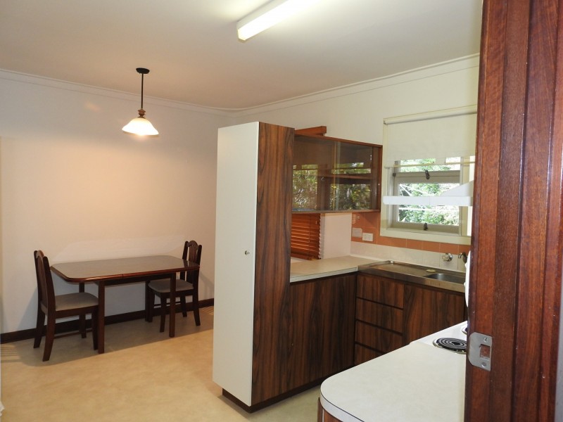 14 Kalbarri Street, Lesmurdie WA 6076