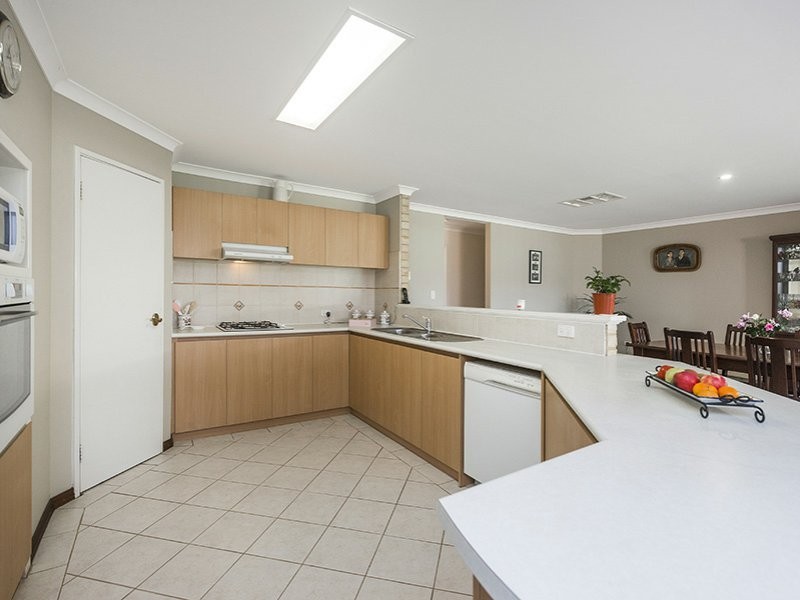 7 Ryde Lane, High Wycombe WA 6057