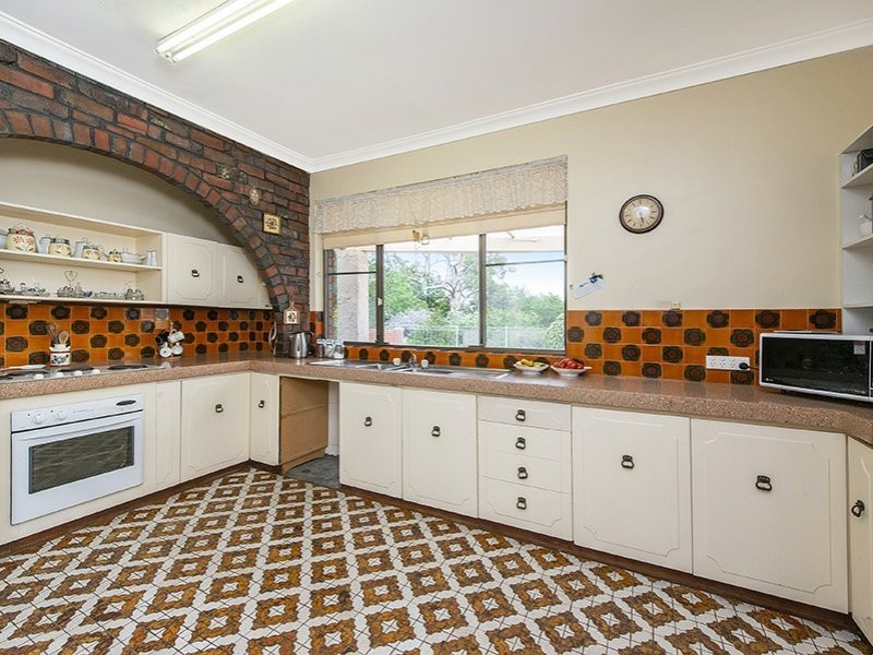 85 Gooseberry Hill Road, Gooseberry Hill WA 6076