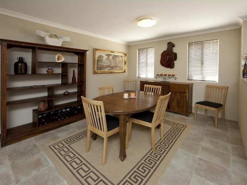 10/456 Kalamunda Road, High Wycombe WA 6057