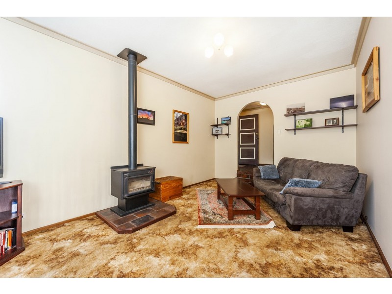 34 Anthony Street, Lesmurdie WA 6076