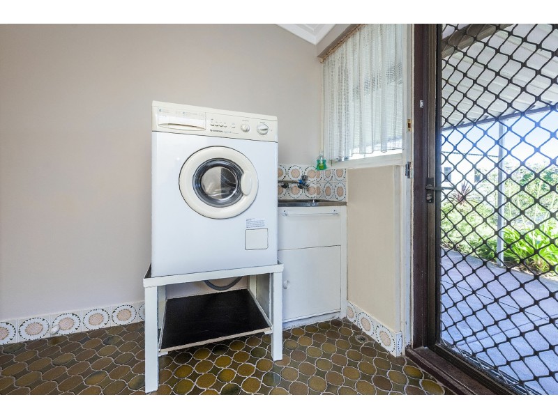 34 Anthony Street, Lesmurdie WA 6076
