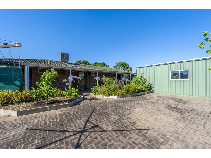 34 Anthony Street, Lesmurdie WA 6076