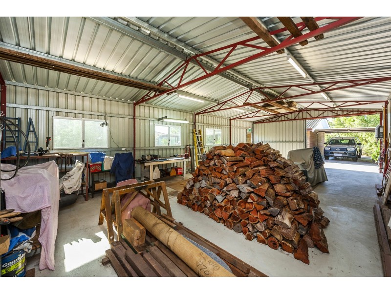 34 Anthony Street, Lesmurdie WA 6076
