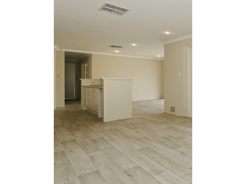 1 Warlu Place, High Wycombe WA 6057