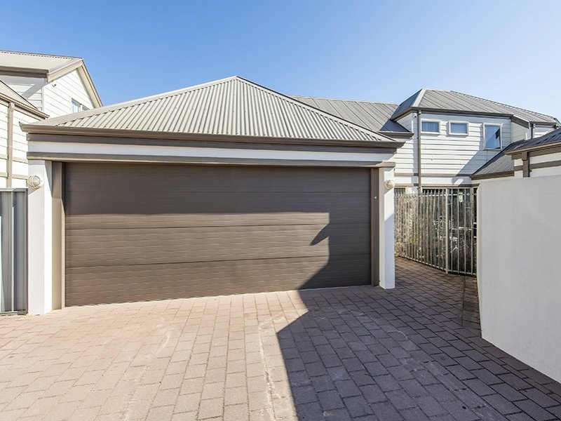 4/31 Mathoura Street, Midland WA 6056