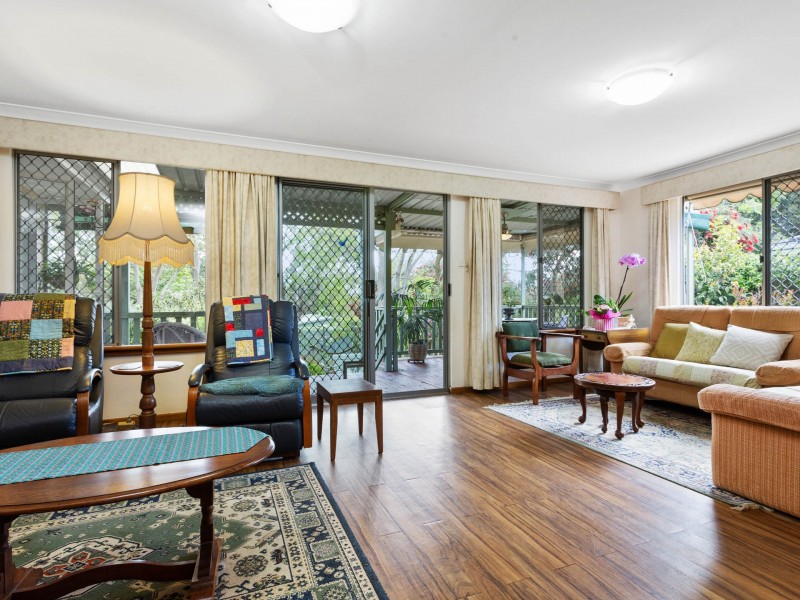 23 Collins Road, Kalamunda WA 6076