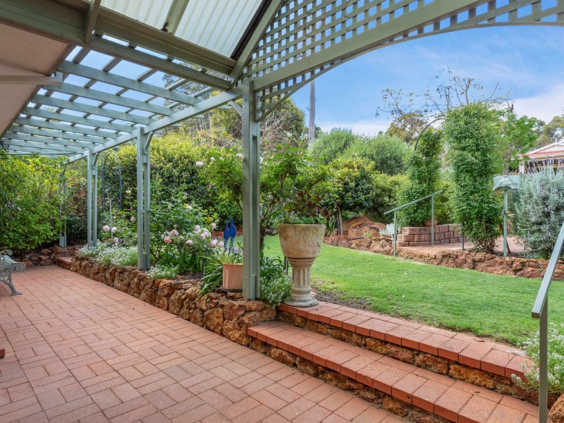23 Collins Road, Kalamunda WA 6076