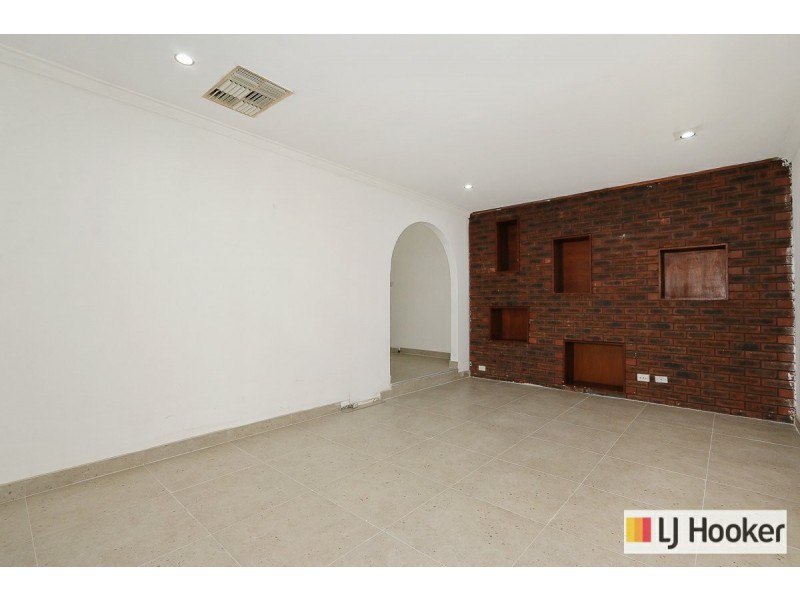 45 Mahonia Way, Forrestfield WA 6058