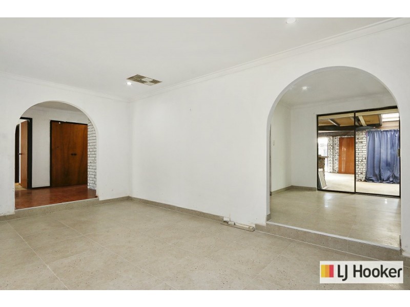 45 Mahonia Way, Forrestfield WA 6058