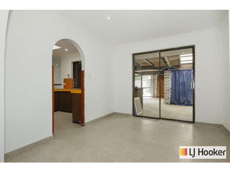 45 Mahonia Way, Forrestfield WA 6058