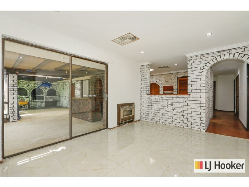 45 Mahonia Way, Forrestfield WA 6058