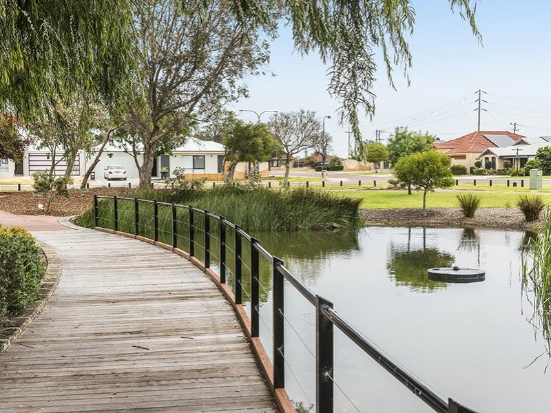 2 Rowell Gardens, High Wycombe WA 6057