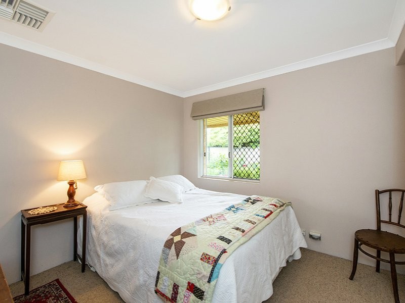 15 Coola Place, High Wycombe WA 6057