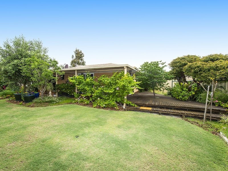 15 Coola Place, High Wycombe WA 6057