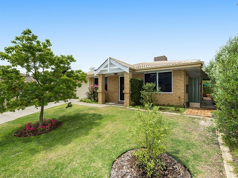 15 Coola Place, High Wycombe WA 6057