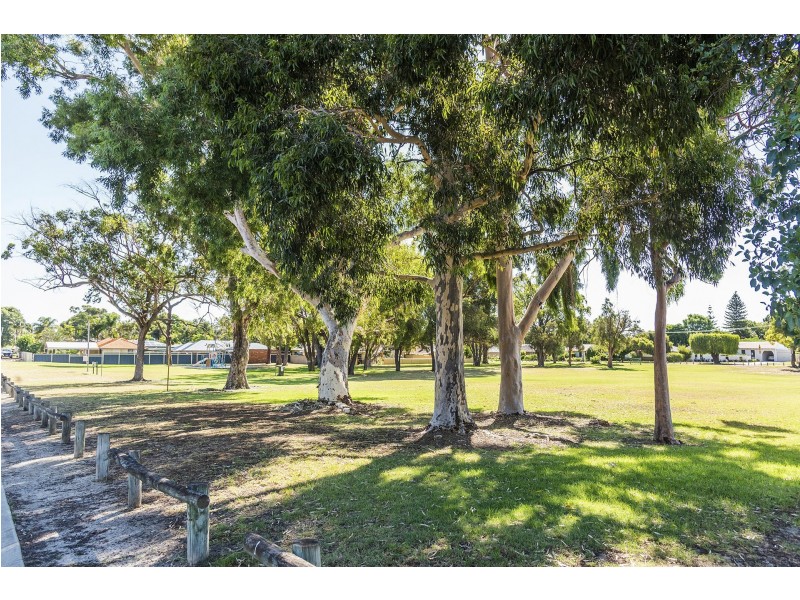 26 Bandalong Way, High Wycombe WA 6057