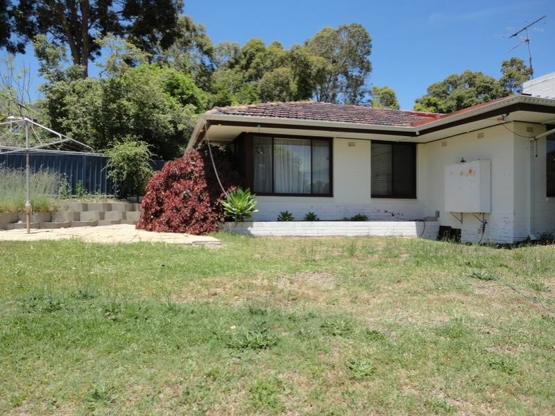 80 Basildon Road, Lesmurdie WA 6076
