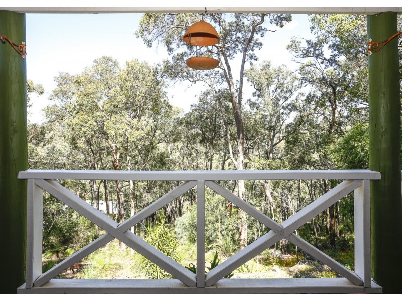 46 Chaucer Way, Kalamunda WA 6076