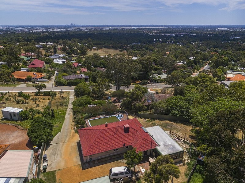 63 West Terrace, Kalamunda WA 6076