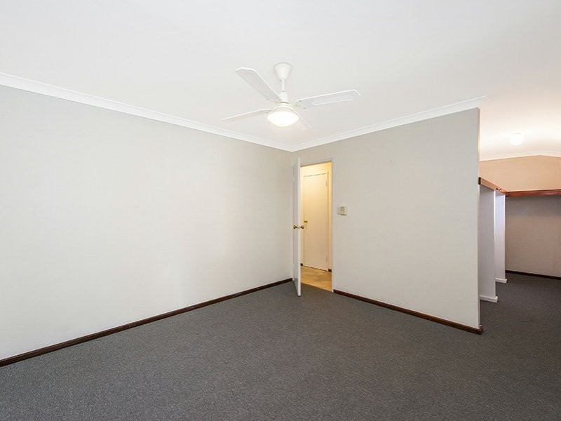 13 Landers Road, Lesmurdie WA 6076