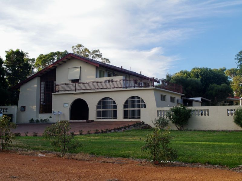 63 Canning Road, Kalamunda WA 6076