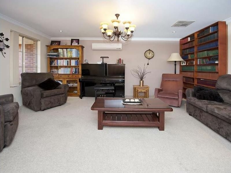 36 Buttercup Crescent, High Wycombe WA 6057