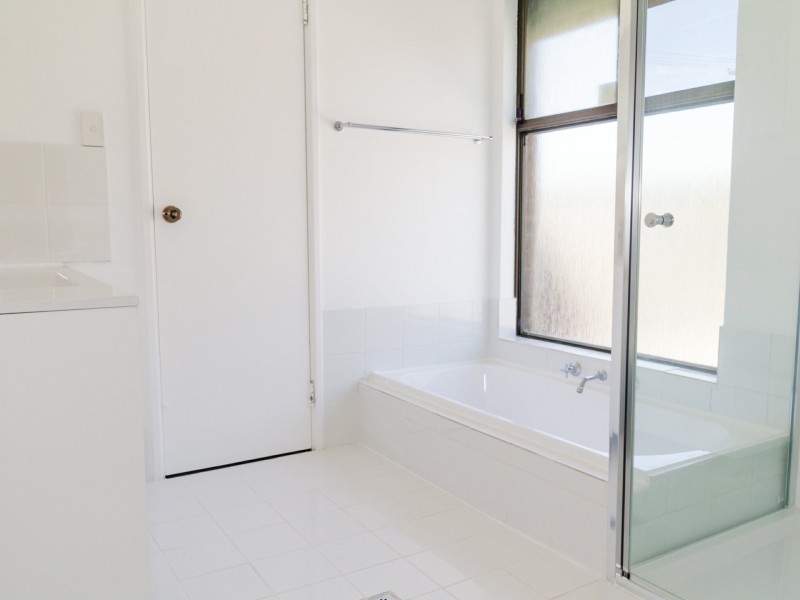 60 Pavetta Crescent, Forrestfield WA 6058