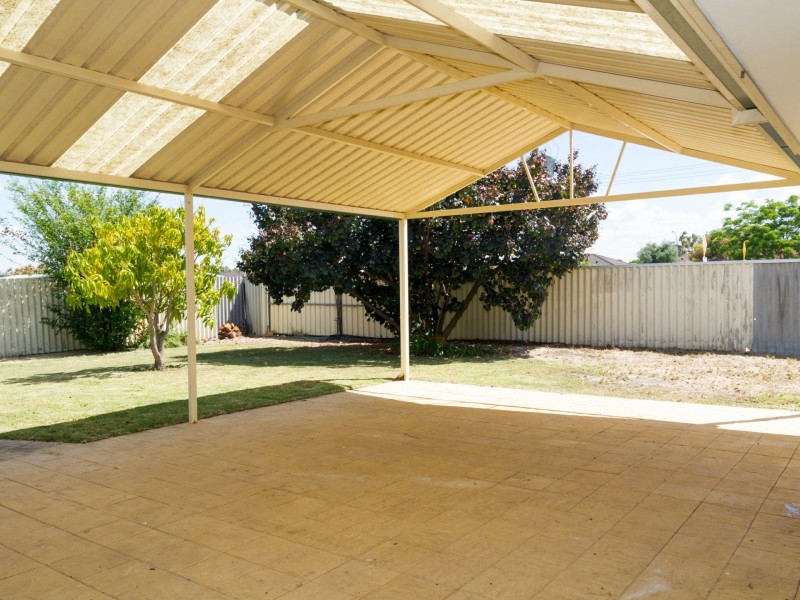 60 Pavetta Crescent, Forrestfield WA 6058