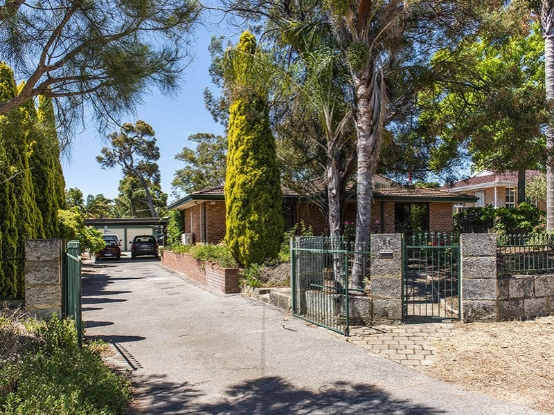 21 Pauline Avenue, Kalamunda WA 6076
