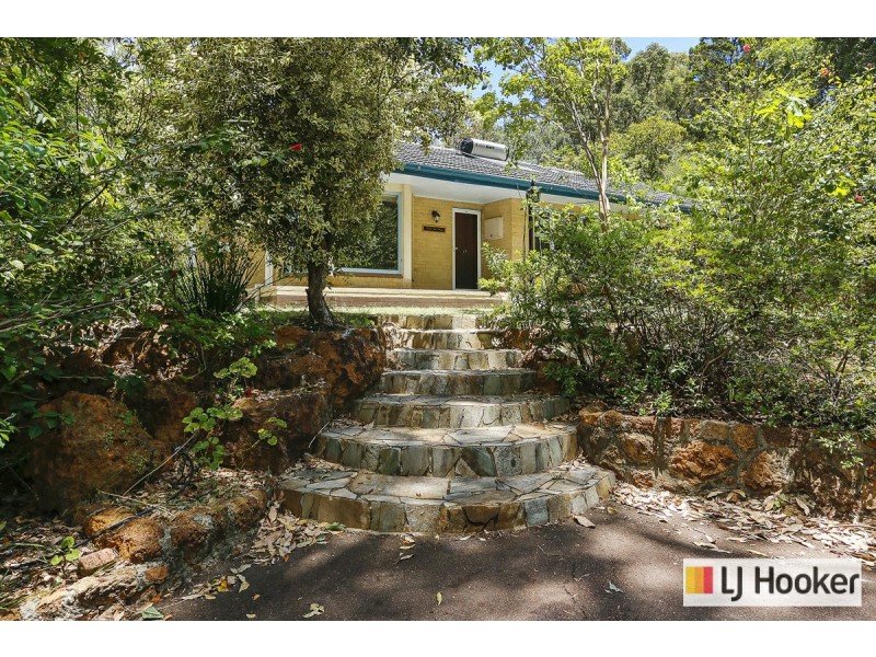 90 Mundaring Weir Road, Kalamunda WA 6076