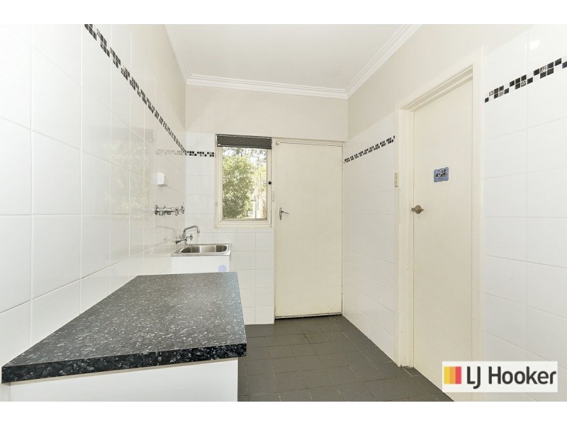 90 Mundaring Weir Road, Kalamunda WA 6076