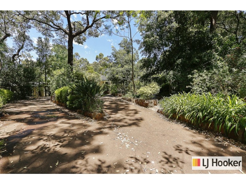 90 Mundaring Weir Road, Kalamunda WA 6076