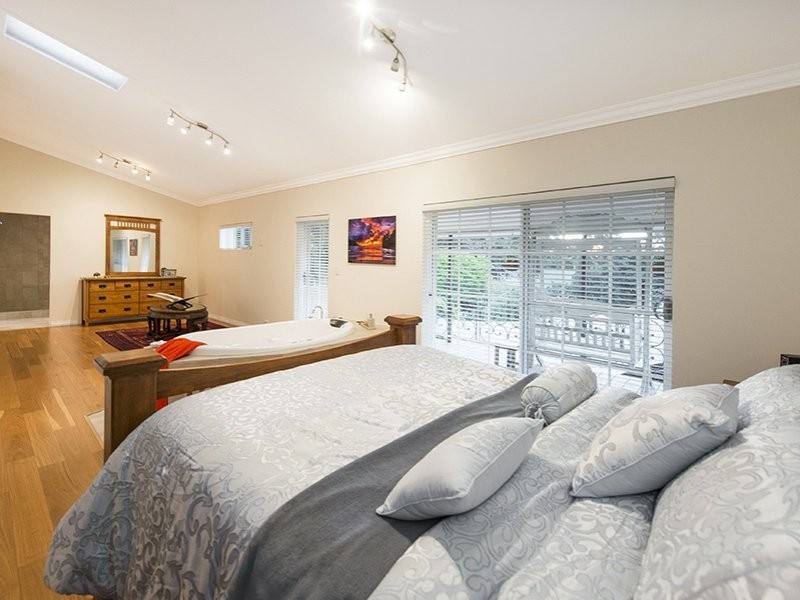 5 Marie Way, Kalamunda WA 6076