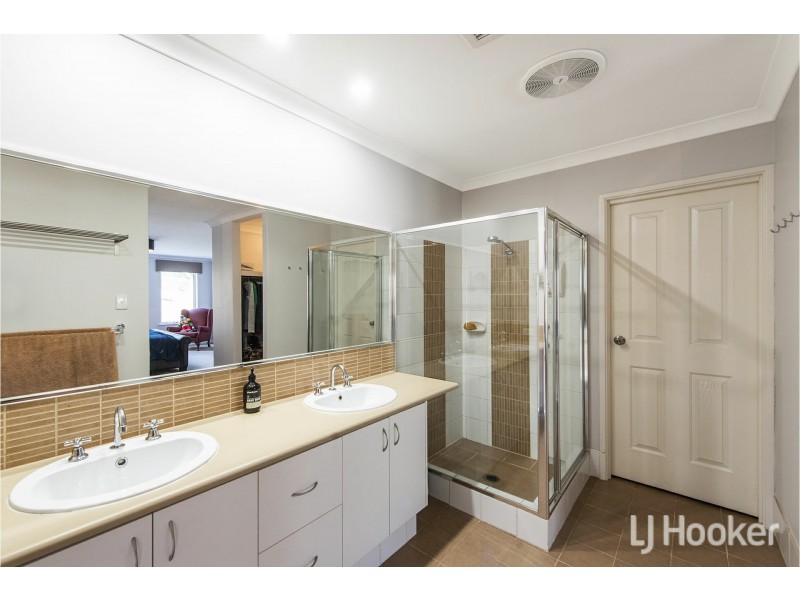 29 Persimmon Place, Kalamunda WA 6076