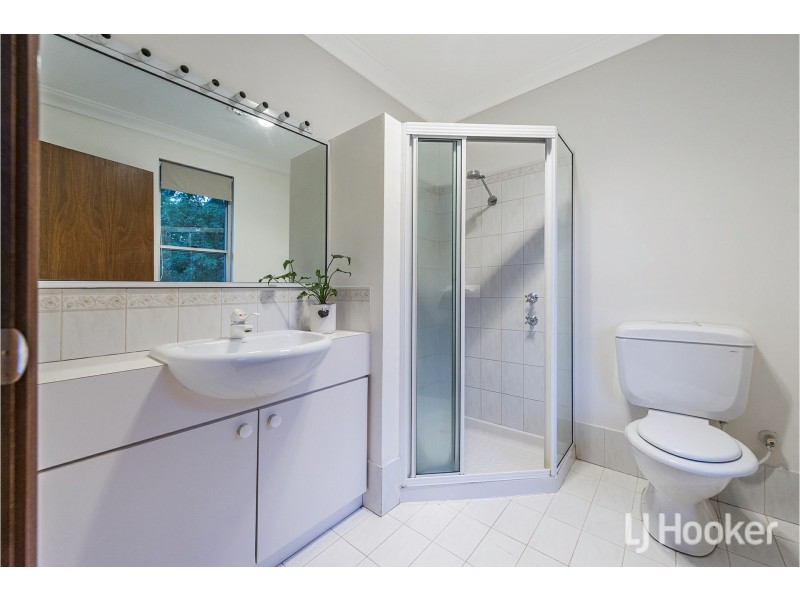 33 Palmateer Drive, Carmel WA 6076