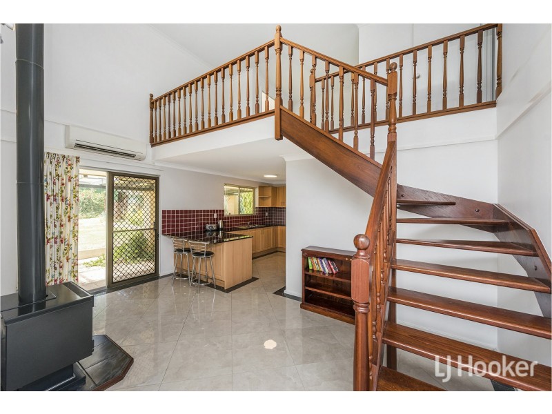 33 Brigalow Way, Lesmurdie WA 6076