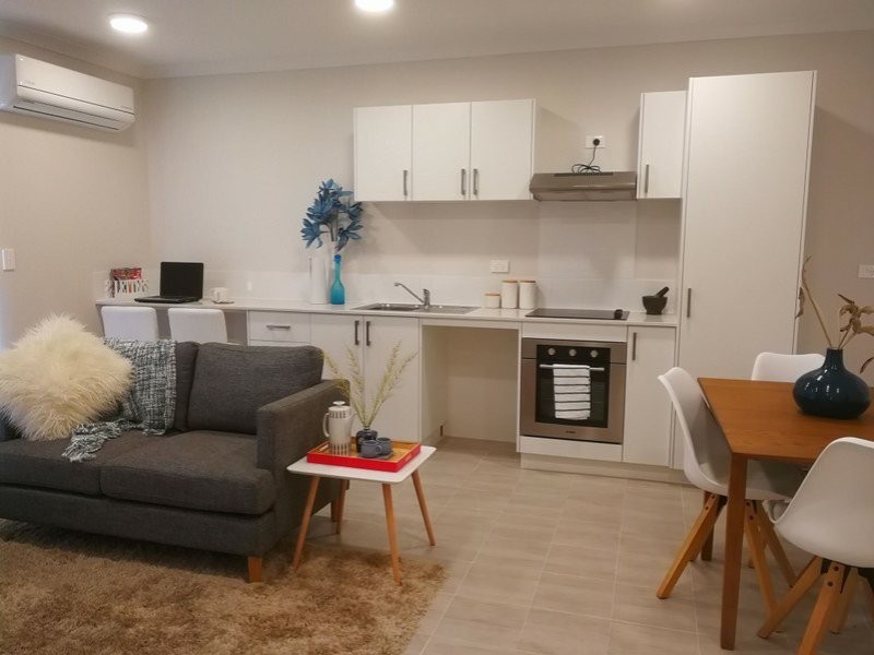 2/1 Bluebell Ave, High Wycombe WA 6057