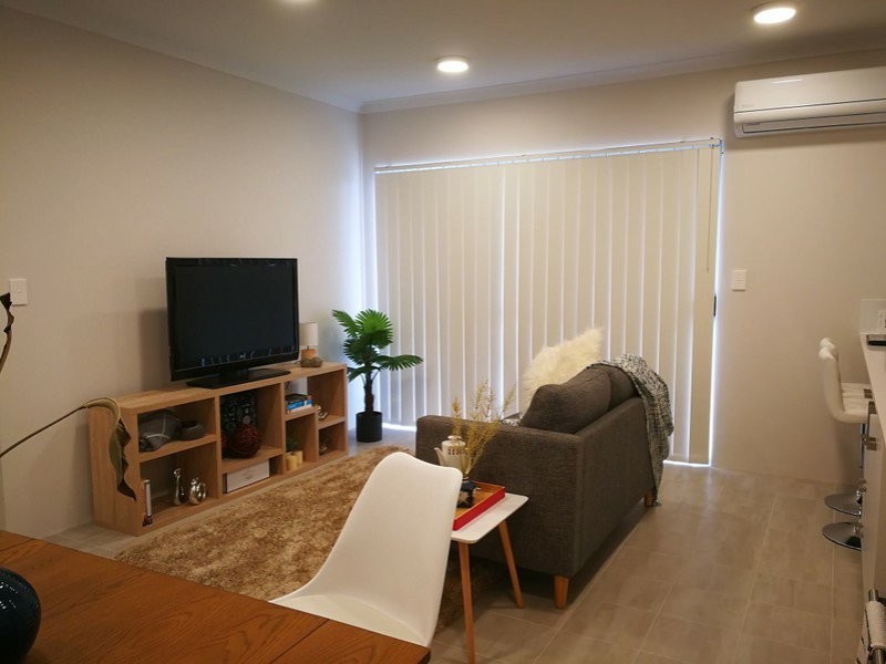 2/1 Bluebell Ave, High Wycombe WA 6057