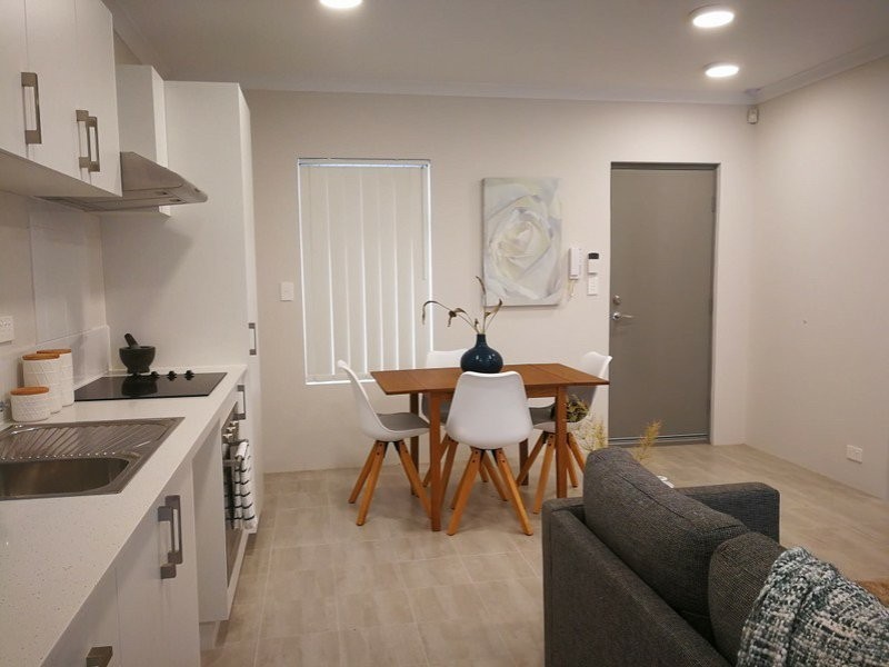 2/1 Bluebell Ave, High Wycombe WA 6057