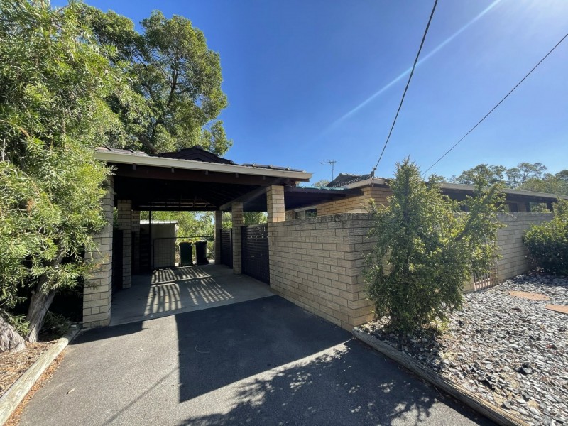 17 Urch Road, Kalamunda WA 6076