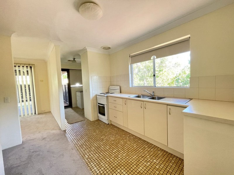 17 Urch Road, Kalamunda WA 6076